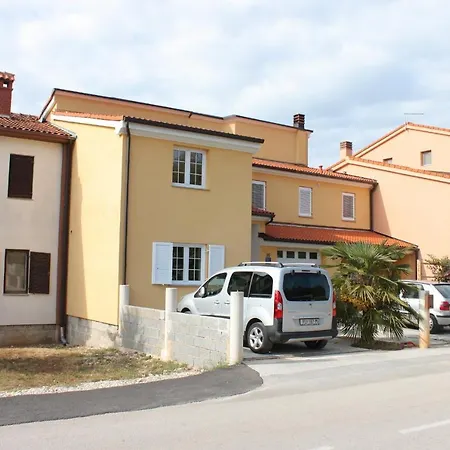 For Families With Children Stinjan, - 7423 Appartement