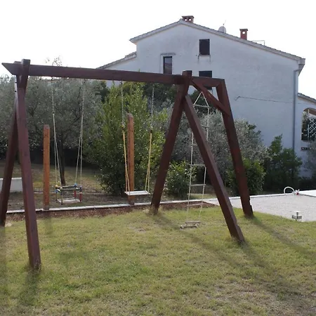 For Families With Children Stinjan, - 7423