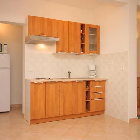 For Families With Children Stinjan, - 7423 Lägenhet *