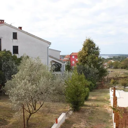 For Families With Children Stinjan, - 7423