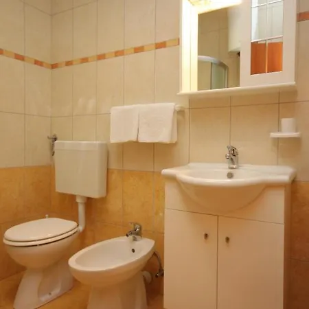 Apartment For Families With Children Stinjan, - 7423