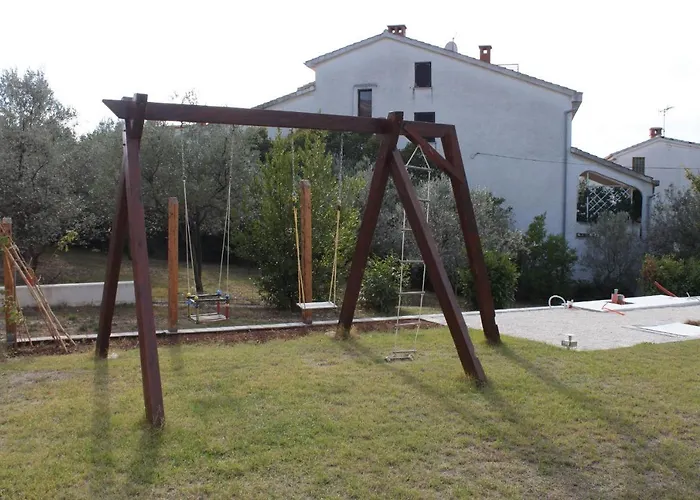 For Families With Children Stinjan, - 7423