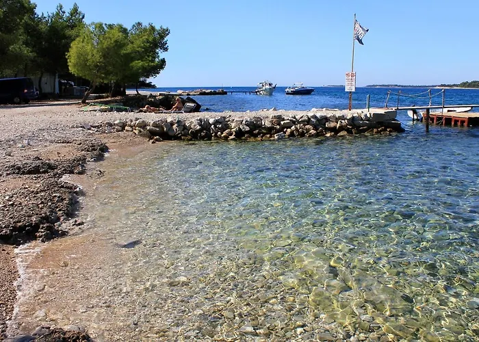 For Families With Children Stinjan, - 7423 Pula